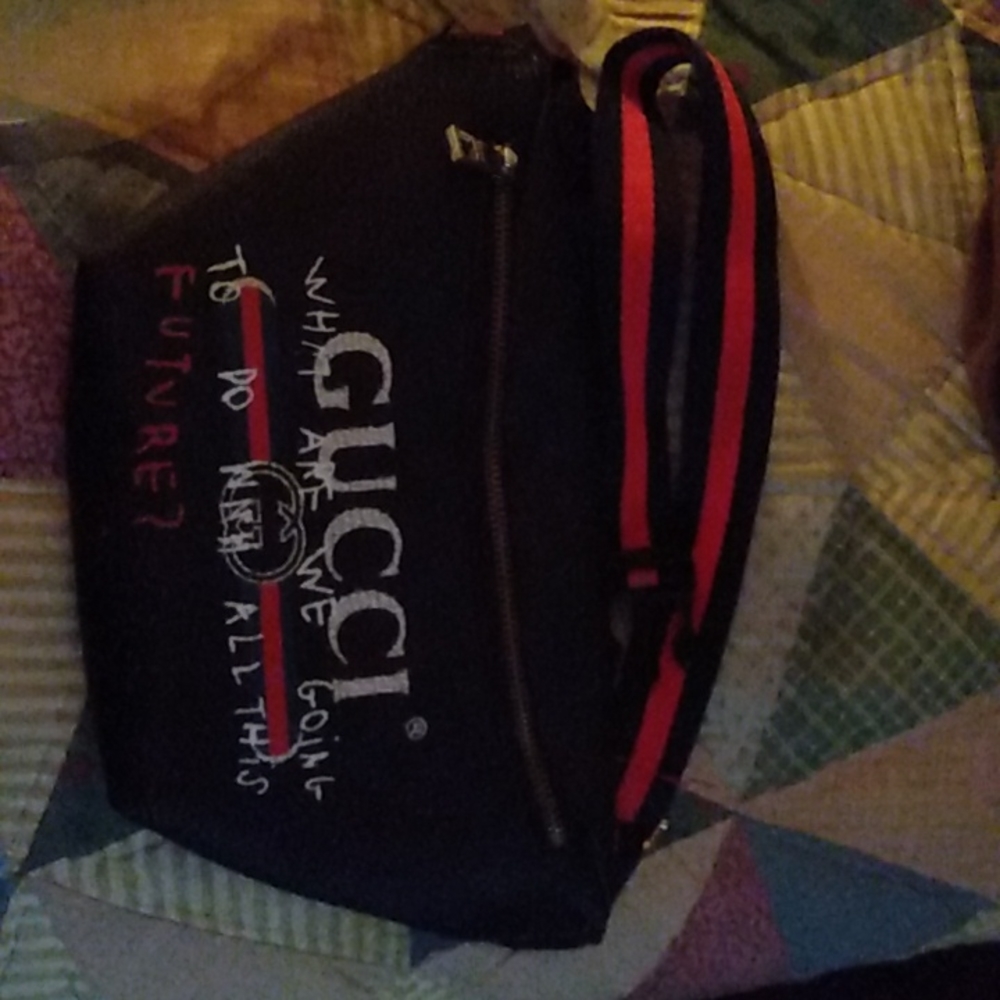 Gucci fanny pack - Picture 1 of 3